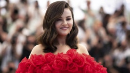 미국 억만장자 가수 셀레나 고메즈, 불임 고백 - kakaoTV 미국 억만장자 가수 셀레나 고메즈, 불임 고...