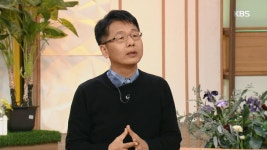 “문학과 예술로 세상을 변호하는 남자” -윤학 변호사, 잡지사 대표- 3 | ZUM TV
