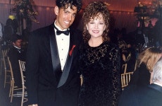파일:Shelley_Fabares_at_the_1991_Emmy_Awards.jpg - Wikiwand Wi...
