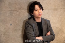 "미우라 후미아키의 따스하고 우아한 봄"